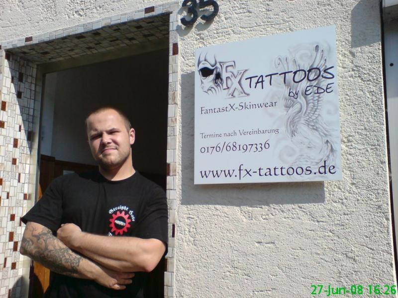 Mike Edling vor seinem Studio 