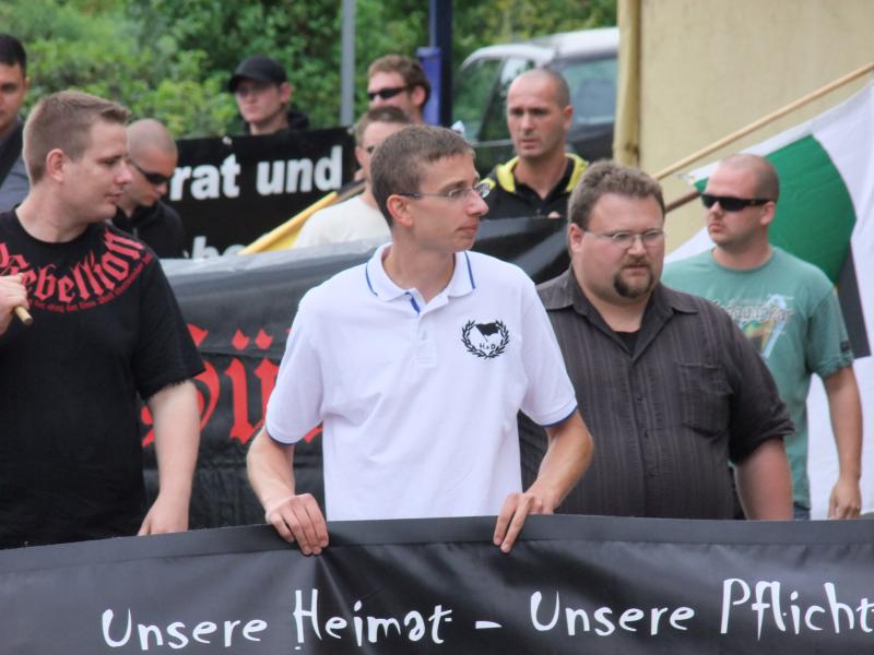 Presser (Mitte) mit Babic (Rechts) in RockenhausenTranzparent vom Heimatschmutz Donnersberg