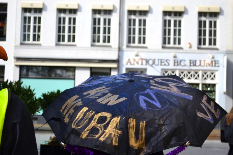 Rettungsschirm: "Kein Abriss! Kein Neubau! koZe verteidigen!"