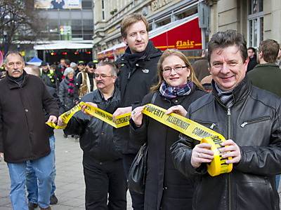 Magdeburger demonstrieren auf 'Meile der Demokratie' gegen Rechts