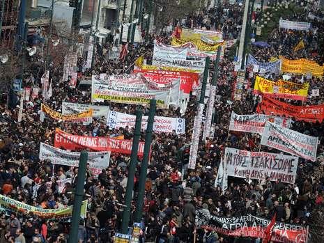 Volle Straßen in Athen